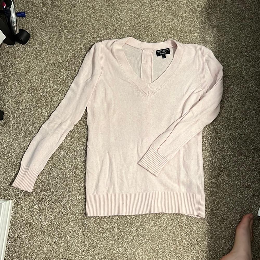 Banana Republic Sweater - Picture 1 of 3